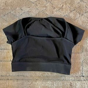 Cropped Halara workout tee